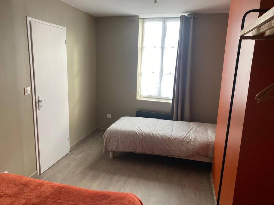 Appartement 3 - Hyper Centre - 1 A 4 Personnes Douai Exterior photo